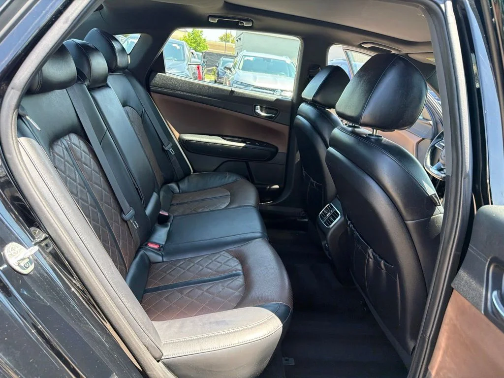 Used 2019 Black Kia SX image 24