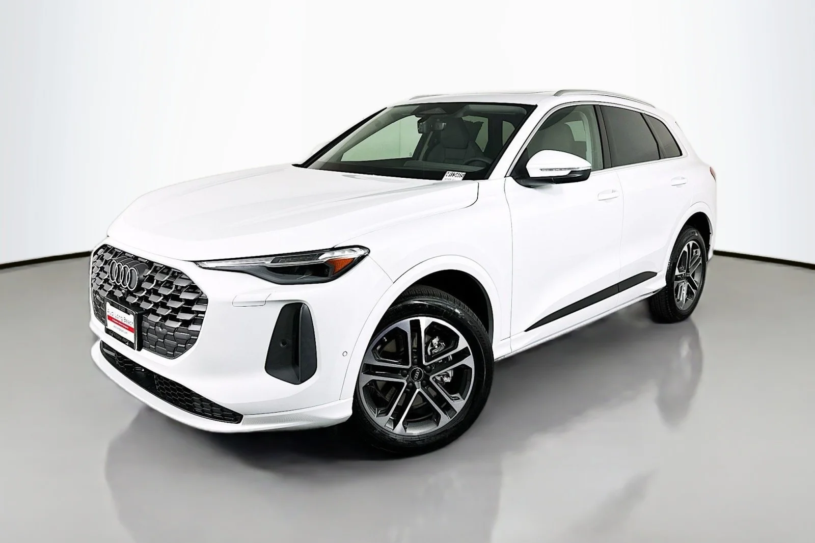 2026 Audi Q5 Premium Plus quattro's photo