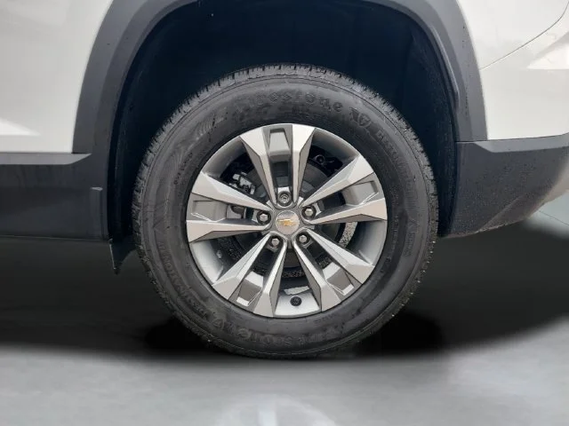 New 2027 Summit White Chevrolet LT image 13