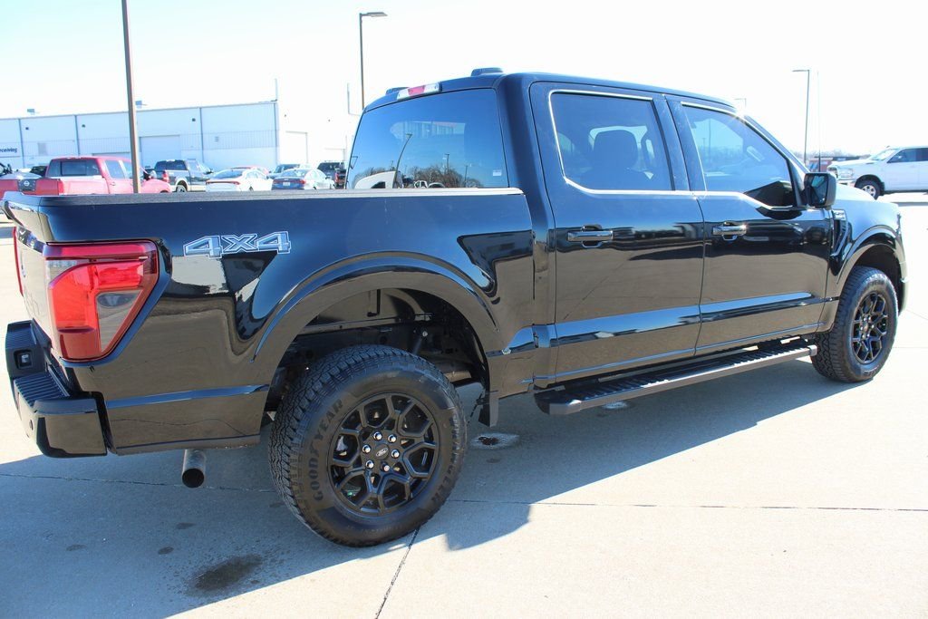 Used 2024  Ford XLT image 5
