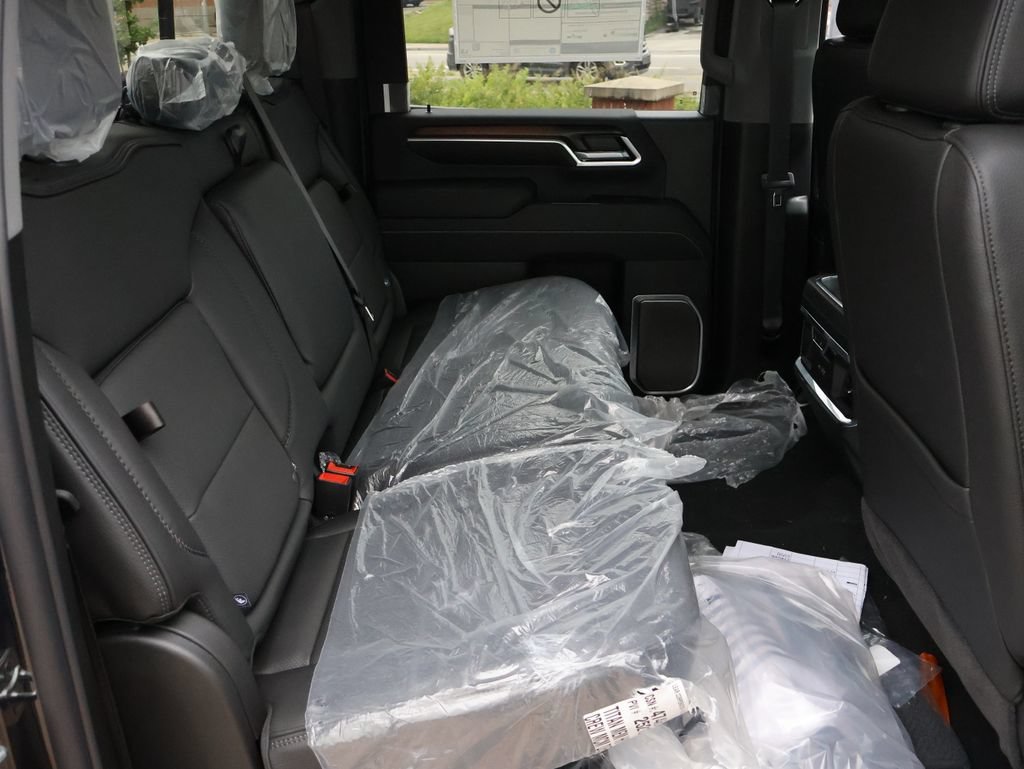 2026 GMC Sierra 2500HD Denali - Photo 11
