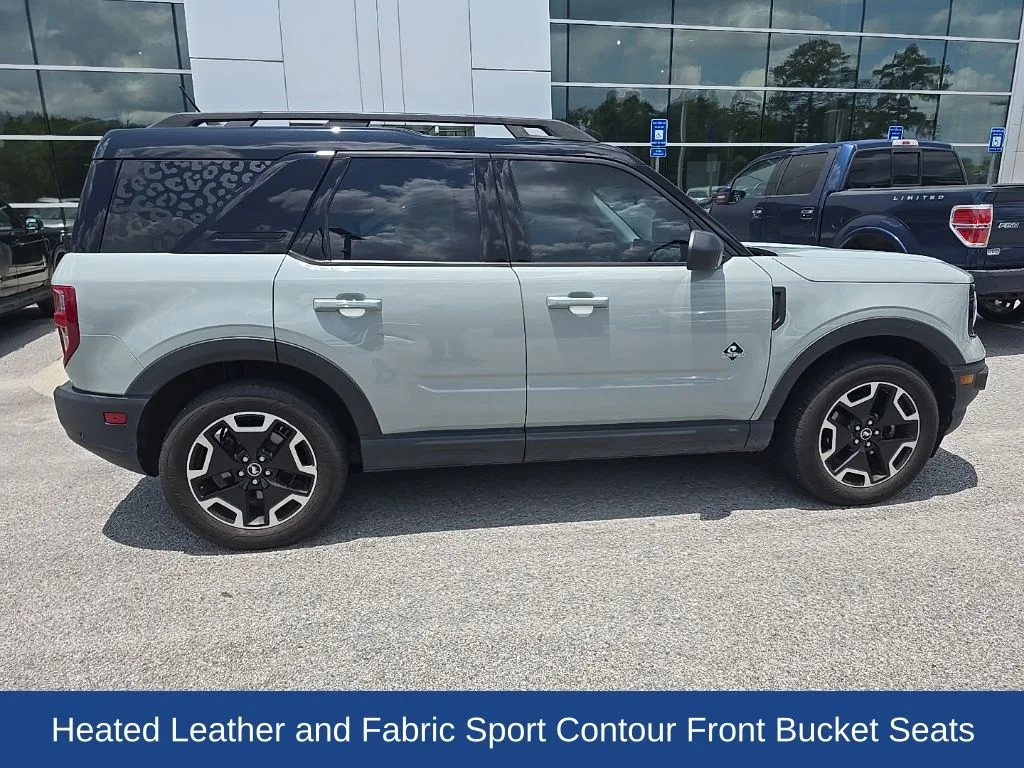 Used 2022 Cactus Green / Gray Ford Outer Banks image 9