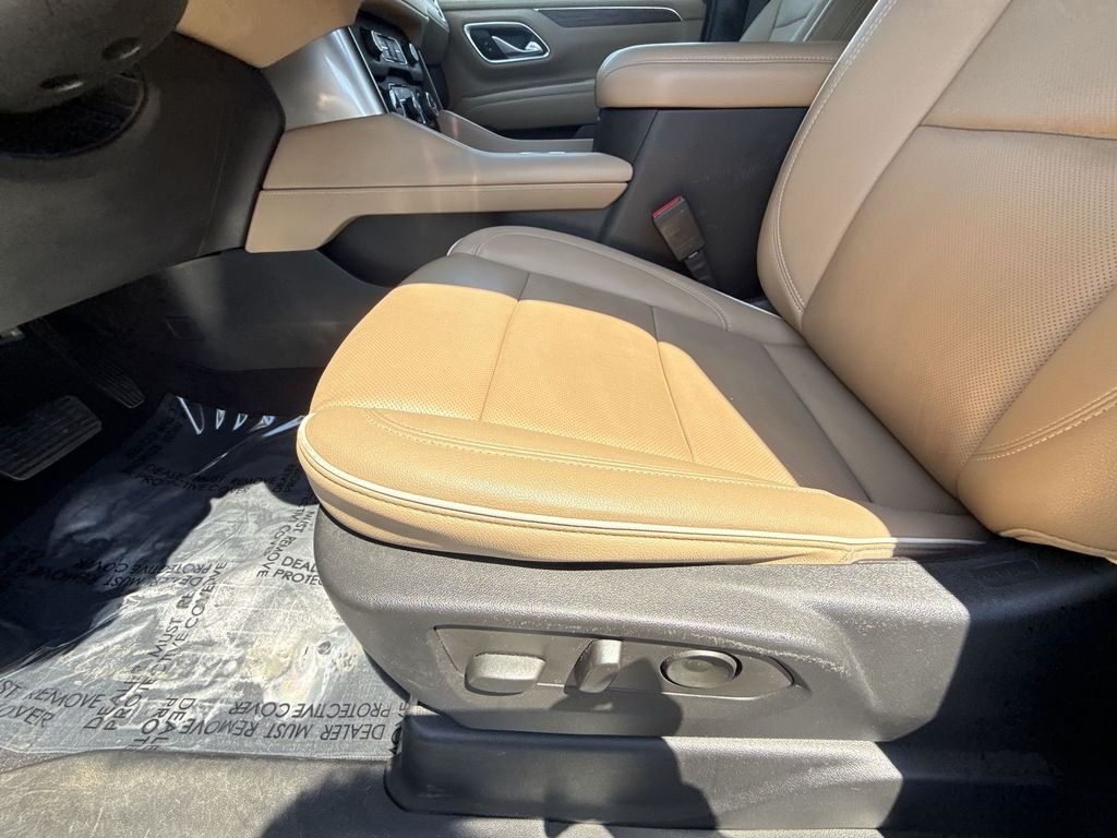 Used 2022 White Chevrolet Premier image 12