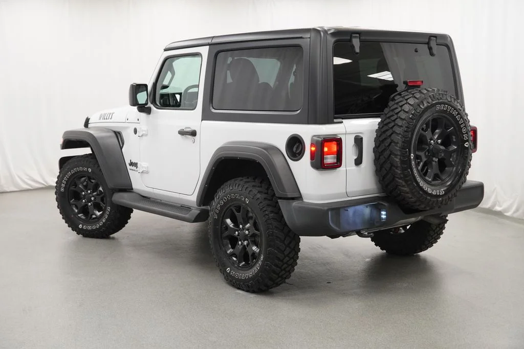 Used 2022 White Jeep Willys image 14