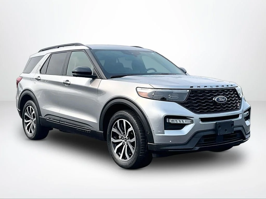 Used 2020 Silver Ford ST image 11