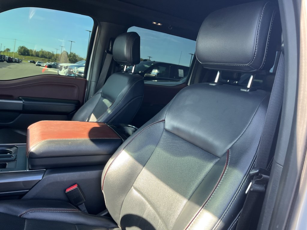 Used 2023 White Ford Lariat image 13