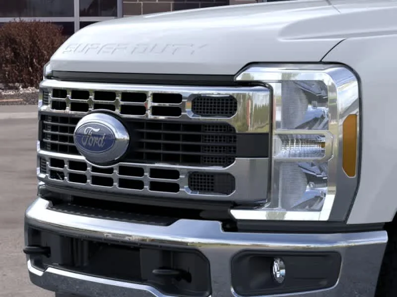 New 2026 Oxford White Ford F-250® XLT image 17