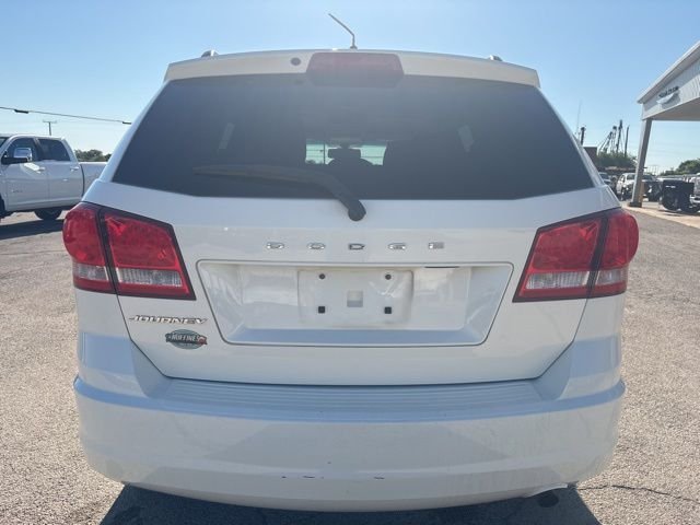 Used 2015 White Dodge SE image 4