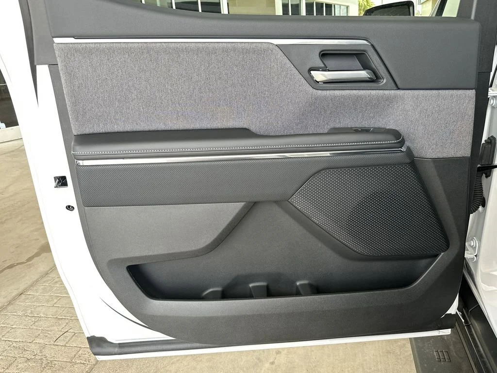 2026 GMC Sierra EV Elevation - Photo 27