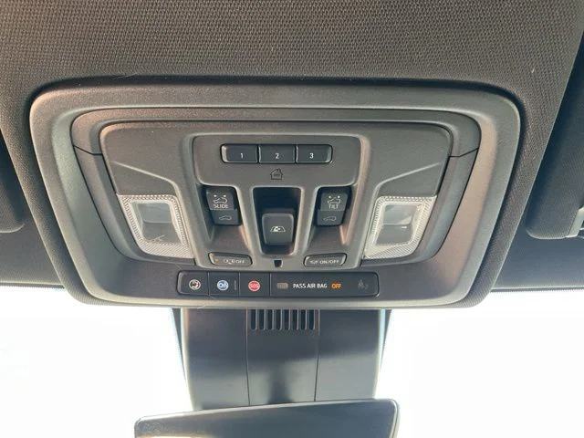Used 2023 White Chevrolet ZR2 image 15