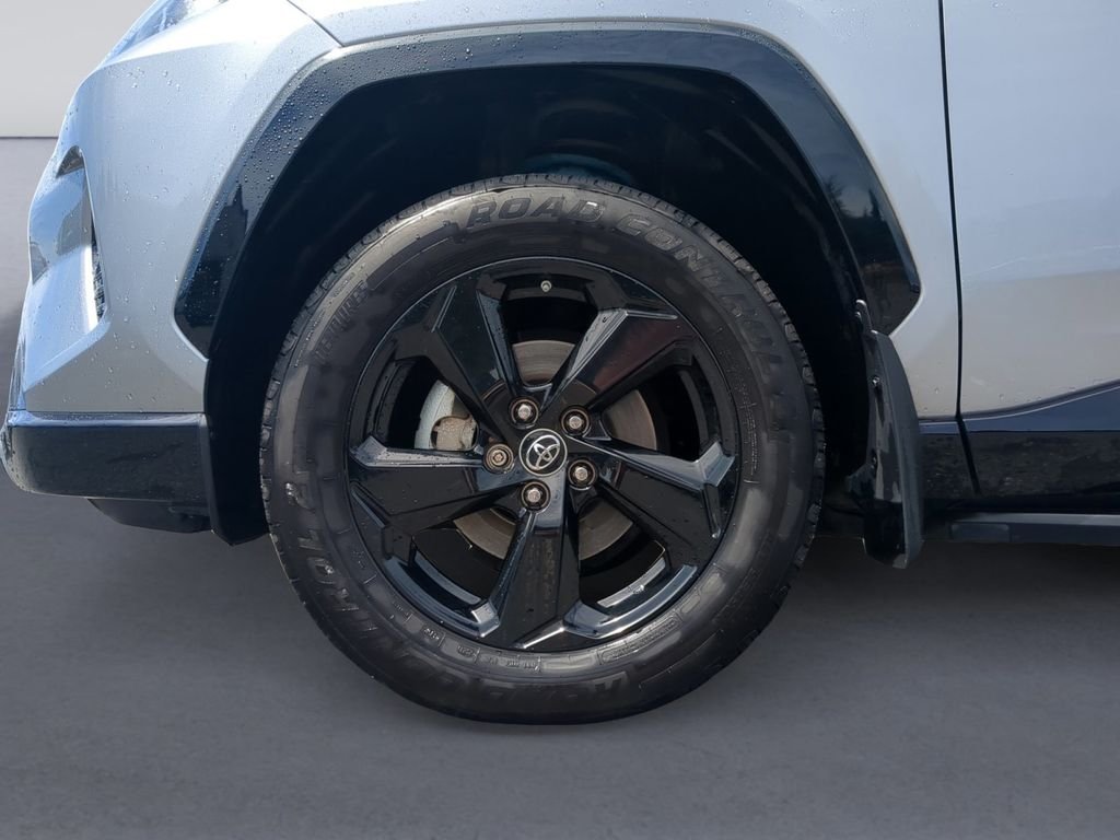 Used 2019 Silver Sky Metallic Toyota XSE image 11