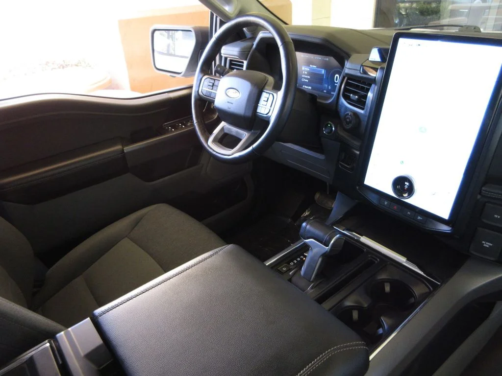 Certified Used 2024 Oxford White Ford Flash image 23