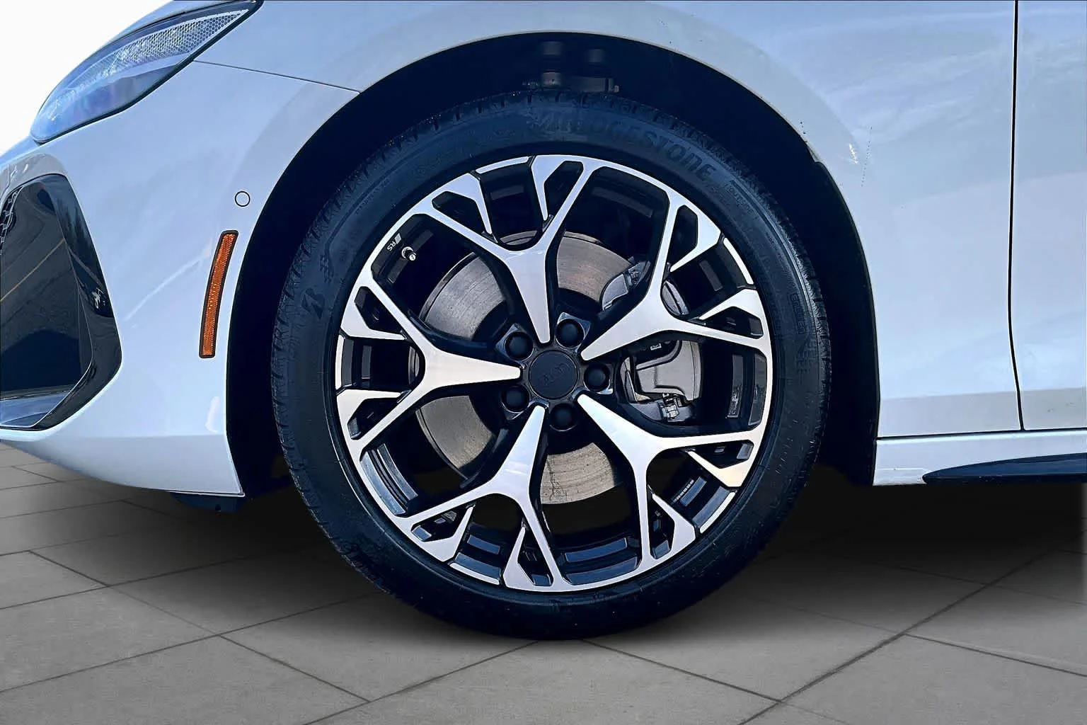 New 2026 Glacier White m Audi Premium Plus image 11