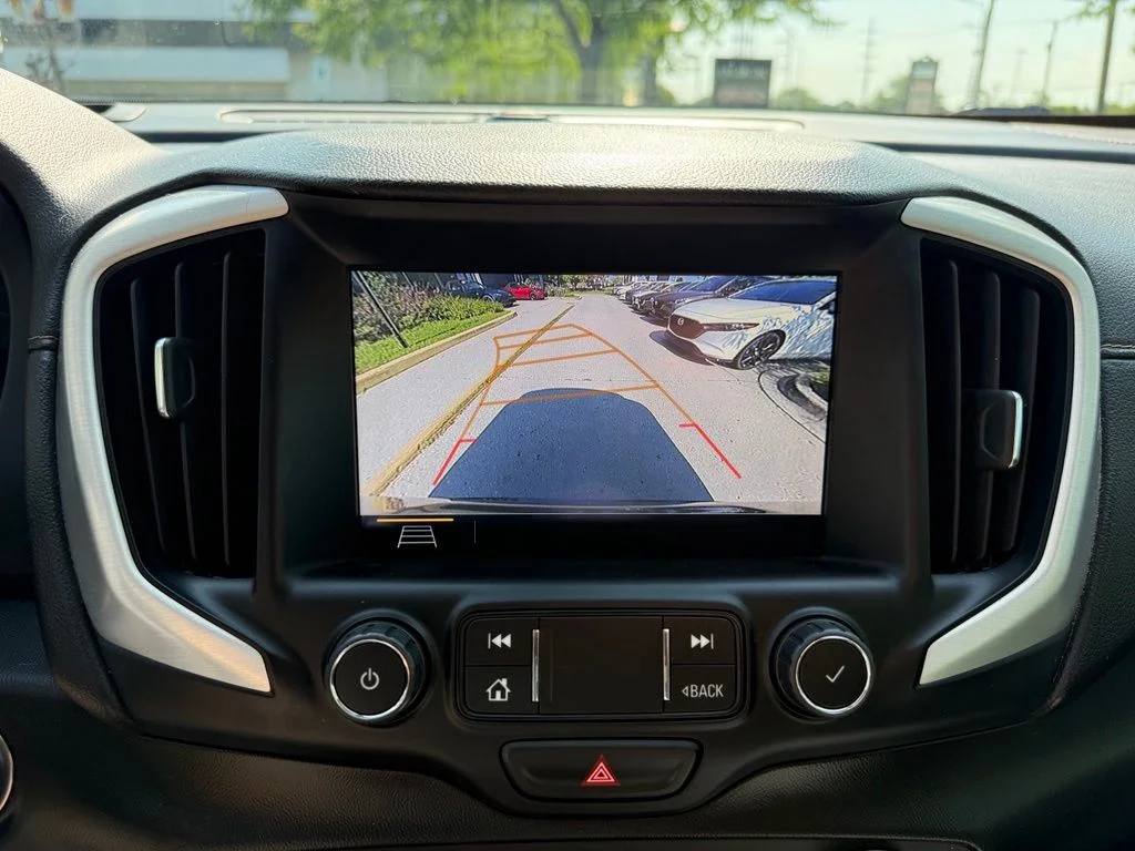 Used 2021 Gray GMC SLE image 18