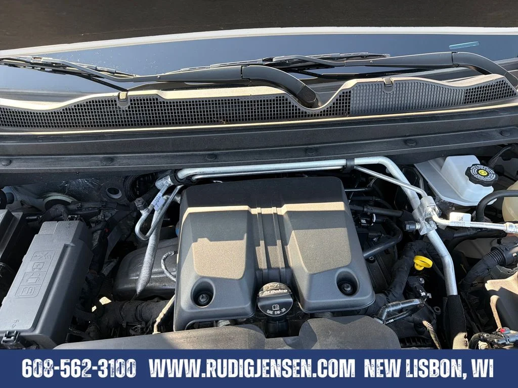 Used 2024 White Chevrolet Trail Boss image 21