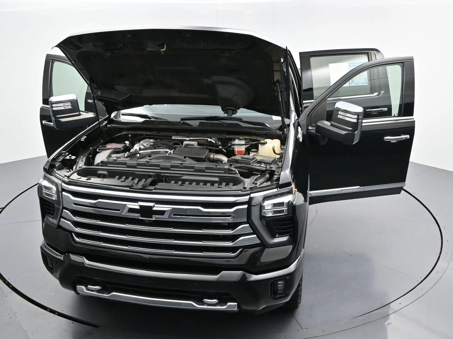 Used 2024 Black Chevrolet High Country image 44