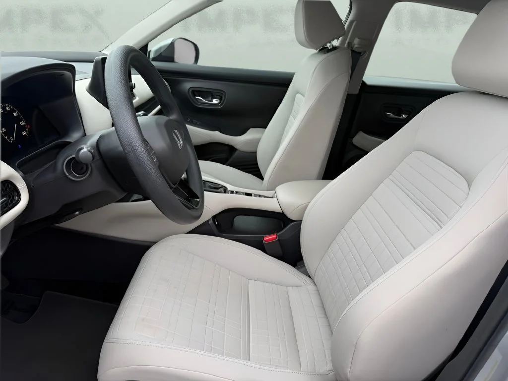 Used 2025 Silver Honda LX image 29