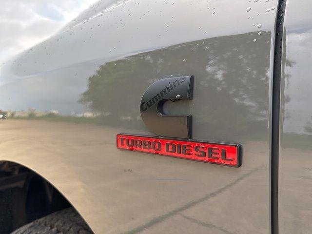 New 2026 Ceramic Gray Clear-Coat Exterior Paint RAM Laramie image 45