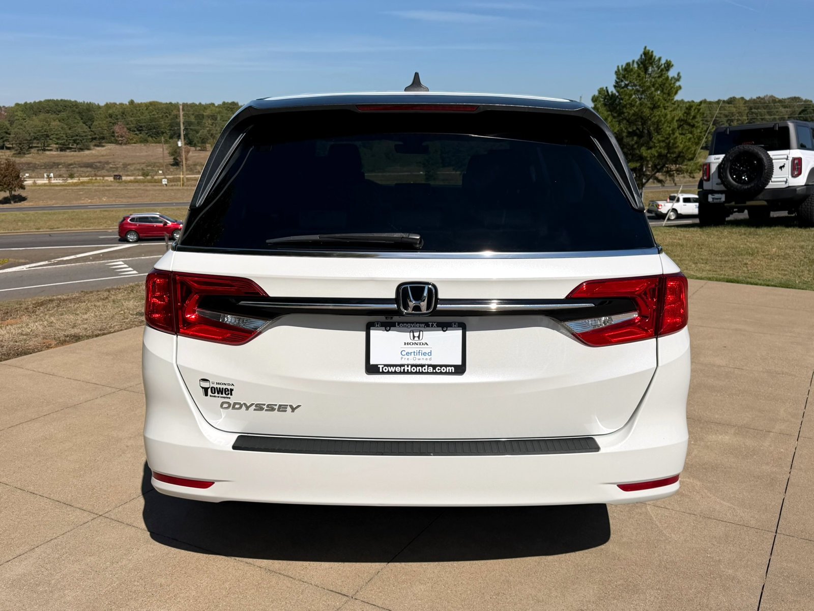 Certified Used 2022 Platinum White Pearl Honda EX-L image 5