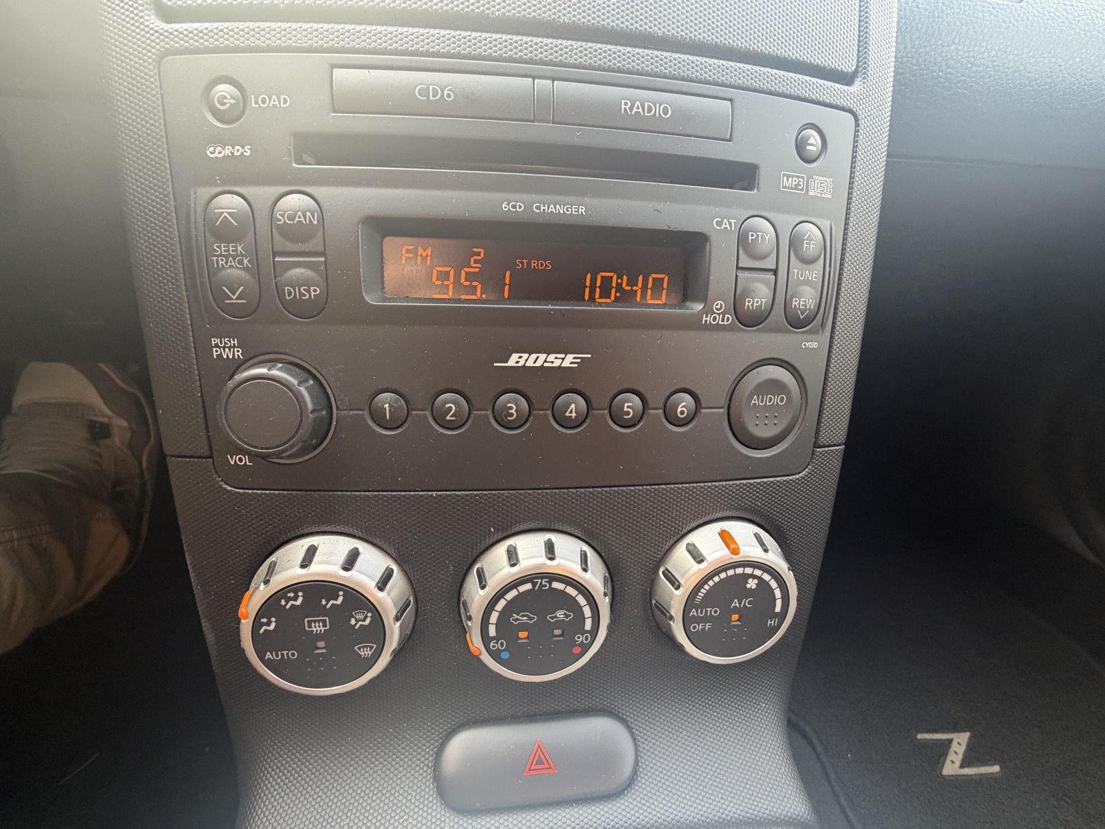 Used 2007 Carbon Silver Metallic Nissan Grand Touring image 22