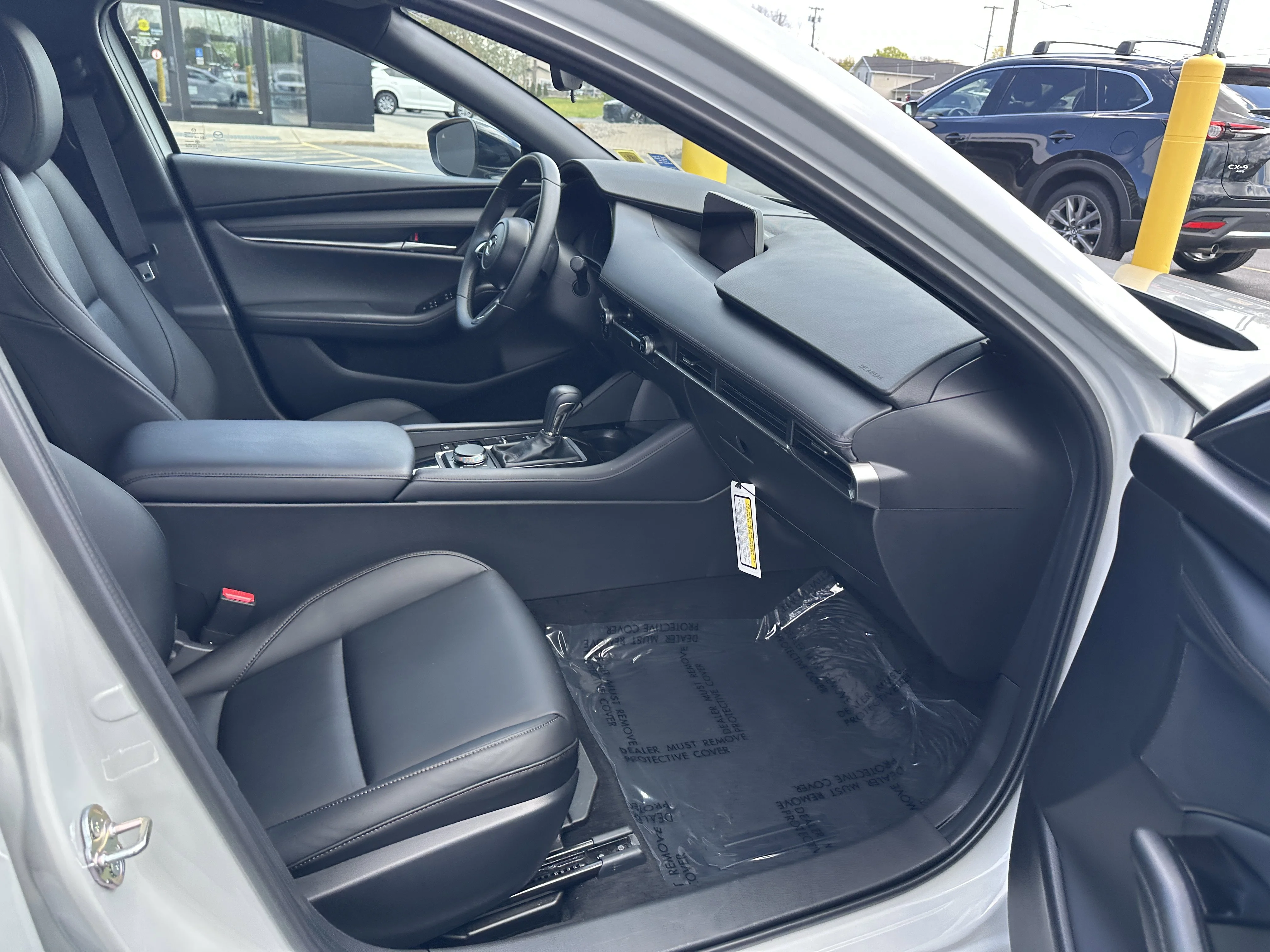 2025 Mazda Mazda3 Select Sport - Photo 17