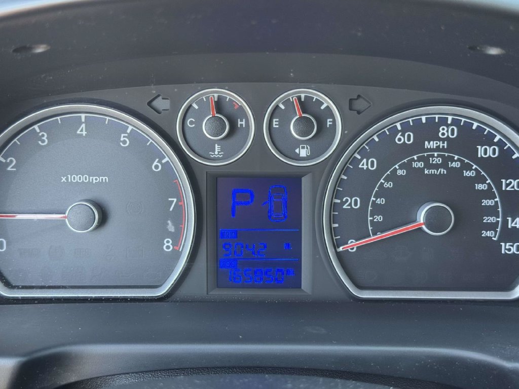 Used 2012 Black Hyundai GLS image 13