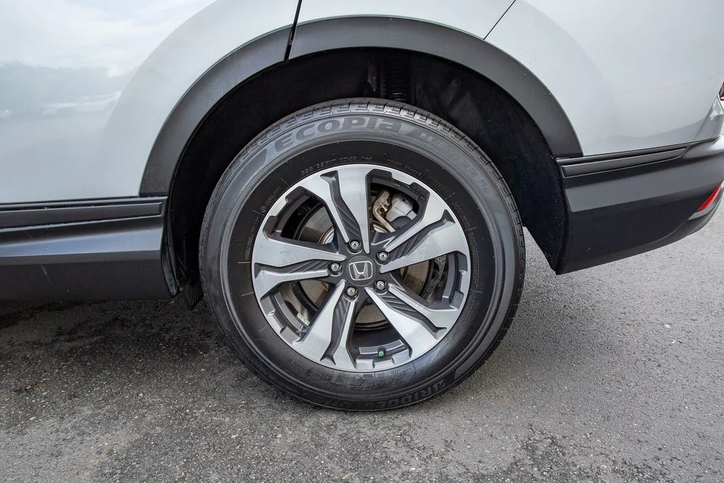 Certified Used 2019 Lunar Silver Metallic Honda LX image 25