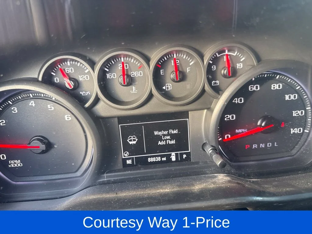 Used 2020 BLACK Chevrolet Custom image 13