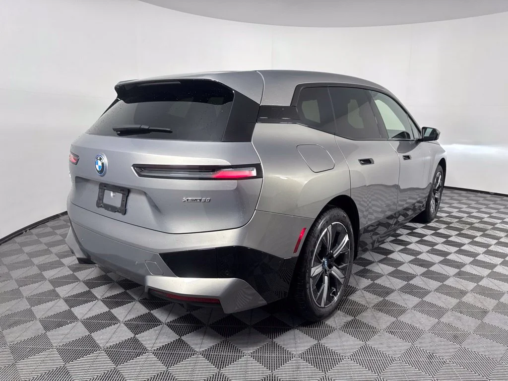 Certified Used 2025 Gray BMW xDrive50 image 5