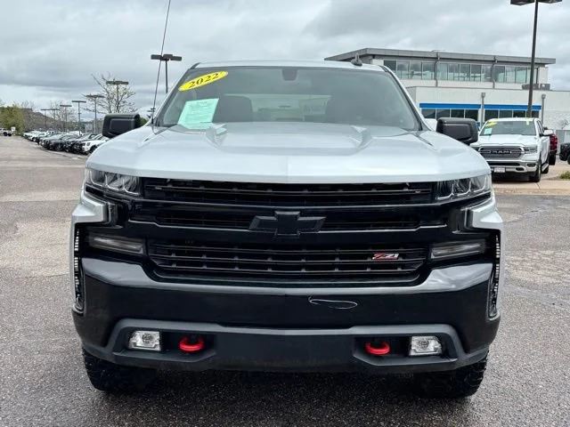 Used 2022 Silver Ice Metallic Chevrolet LT Trail Boss image 9