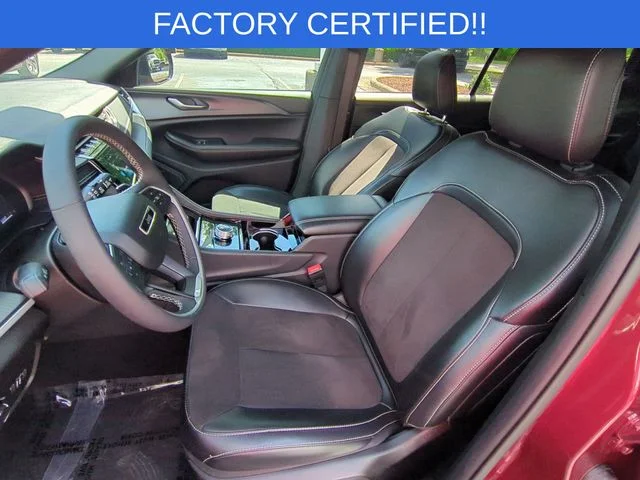 Used 2023 Red Jeep Altitude image 16