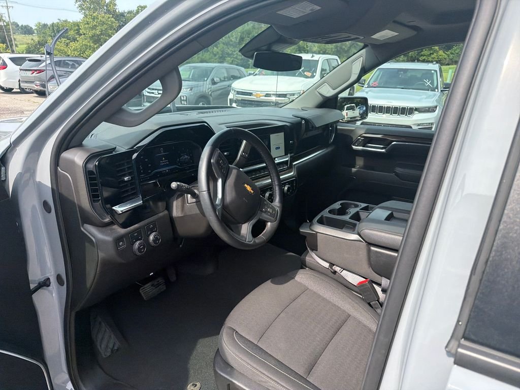Used 2024 Gray Chevrolet LT image 15