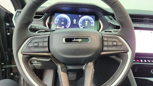 New 2026 Baltic Gray Metallic Clearcoat Jeep Limited image 25