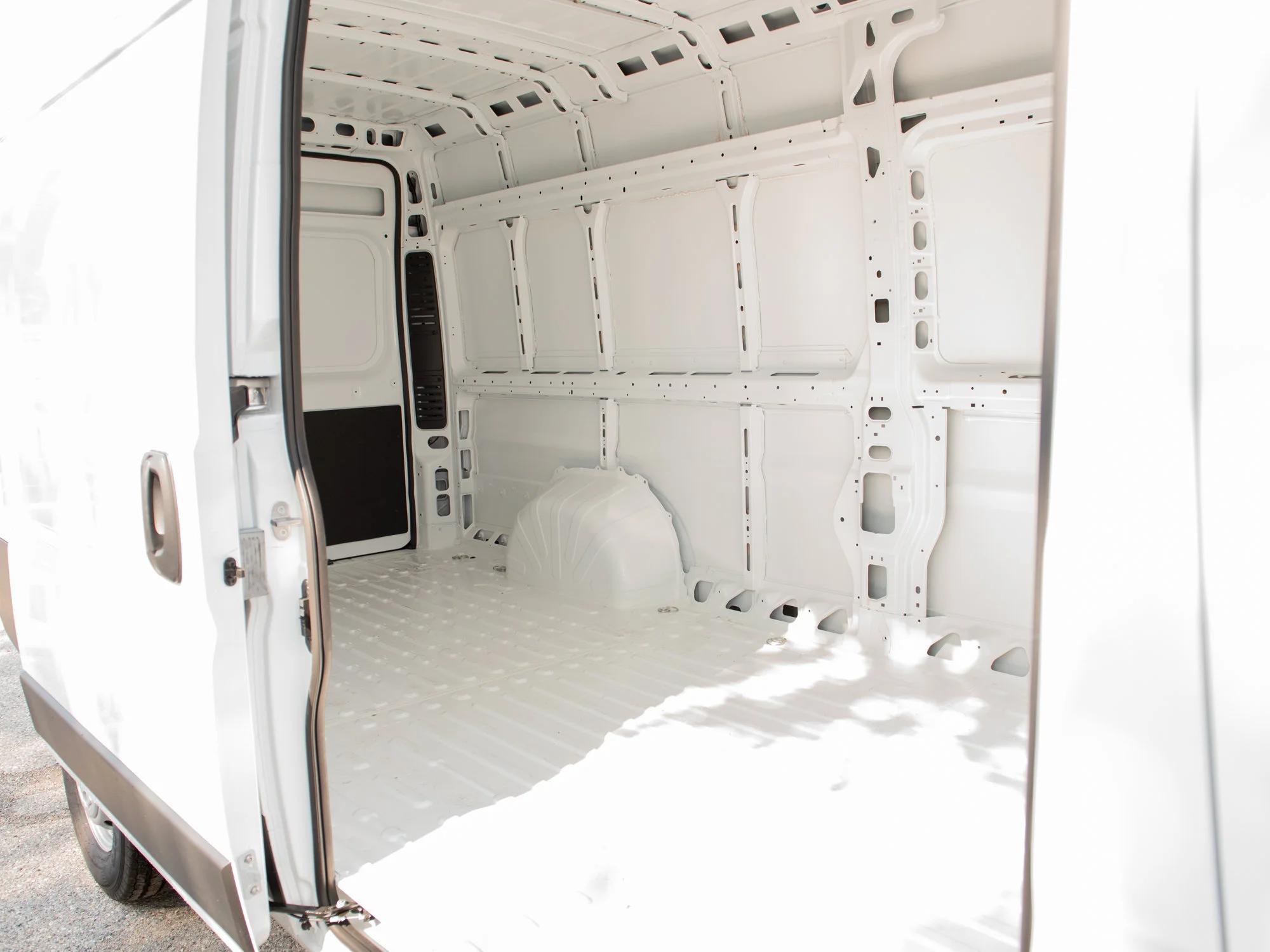 New 2026 White RAM Tradesman 3500* High Roof image 18