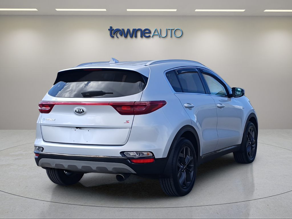 Used 2020 Silver Kia S image 6