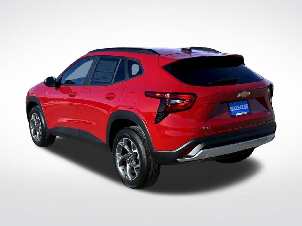 2026 Chevrolet Trax LT - Photo 9