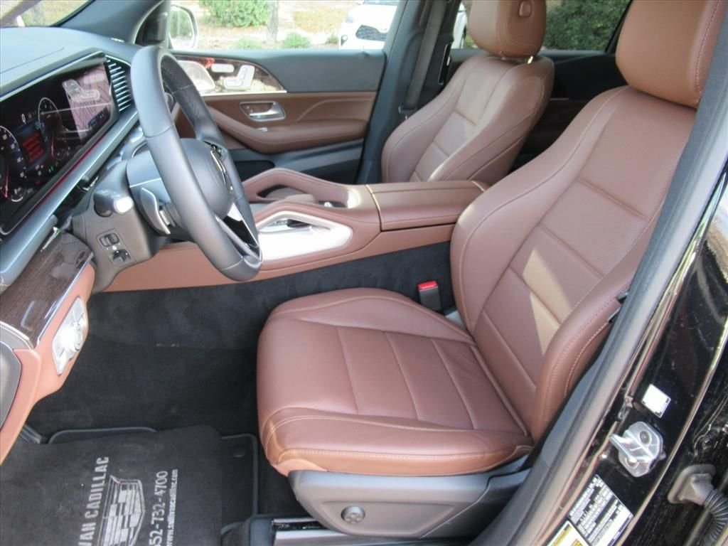 2025 Mercedes-Benz GLS Base - Photo 18