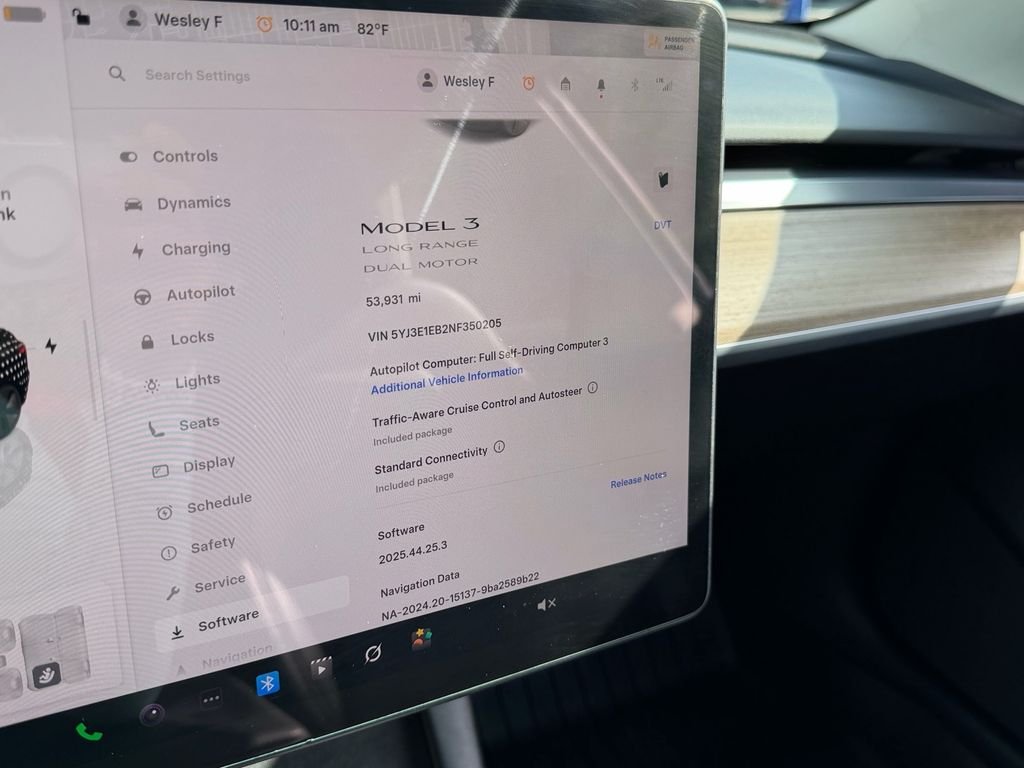 Used 2022  Tesla Long Range image 22