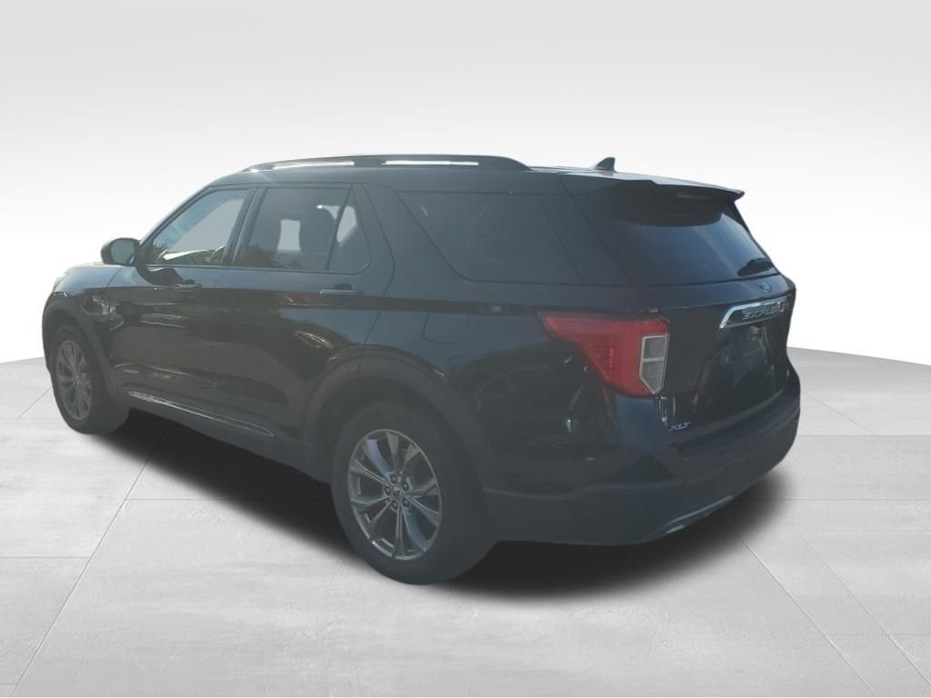 Used 2022 Black Ford XLT image 3