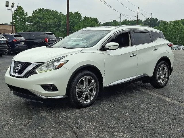 Used 2018 White Nissan Platinum image 6