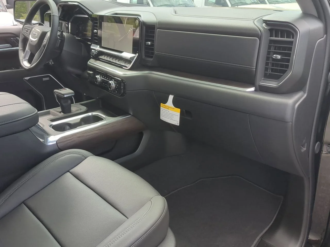 New 2026 Onyx Black GMC SLT image 30