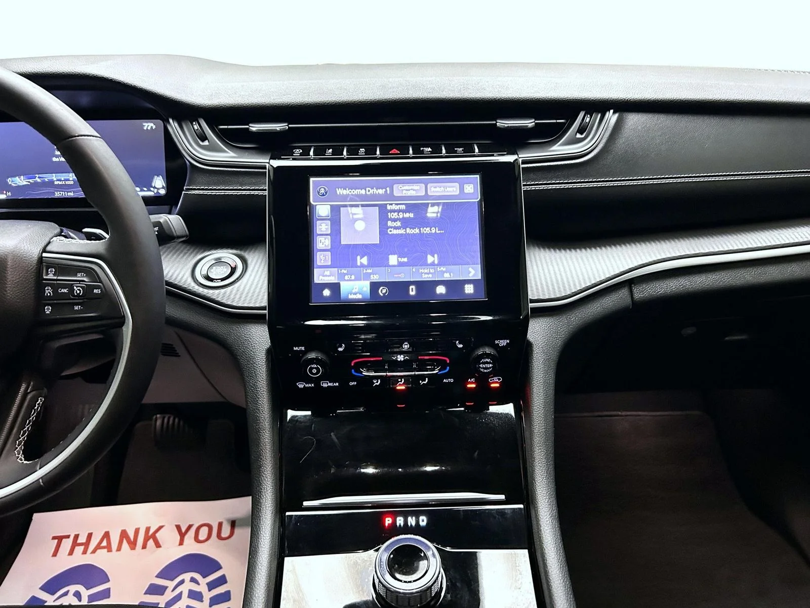 Used 2023 White Jeep Altitude image 13