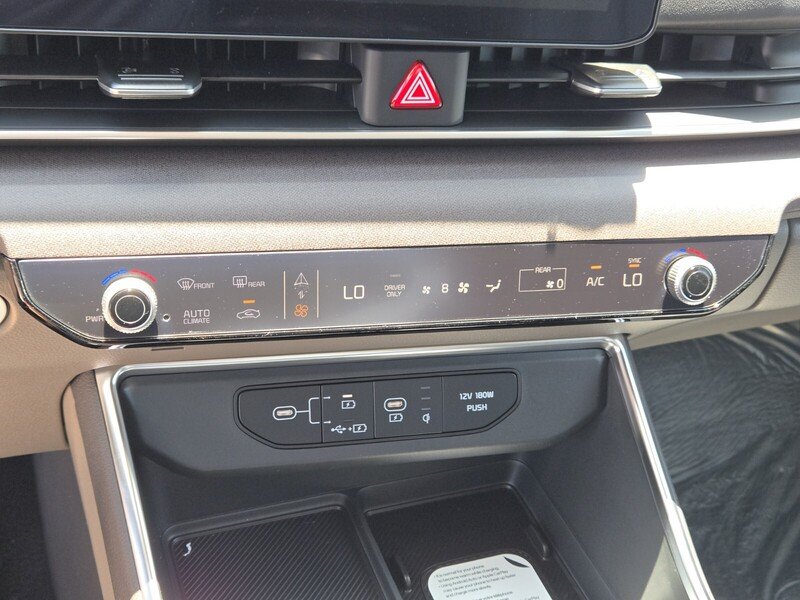 New 2026 Snow White Pearl Kia EX image 15