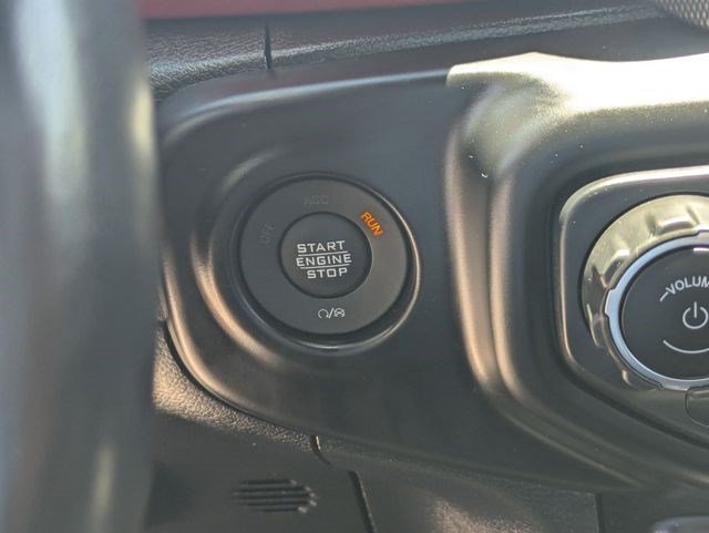Used 2021 Sting-Gray Clearcoat Jeep Rubicon image 19