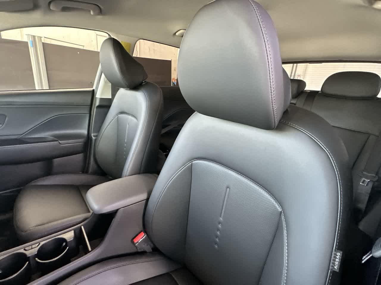 New 2027 Cyber Gray Metallic Hyundai SEL Premium FWD image 43