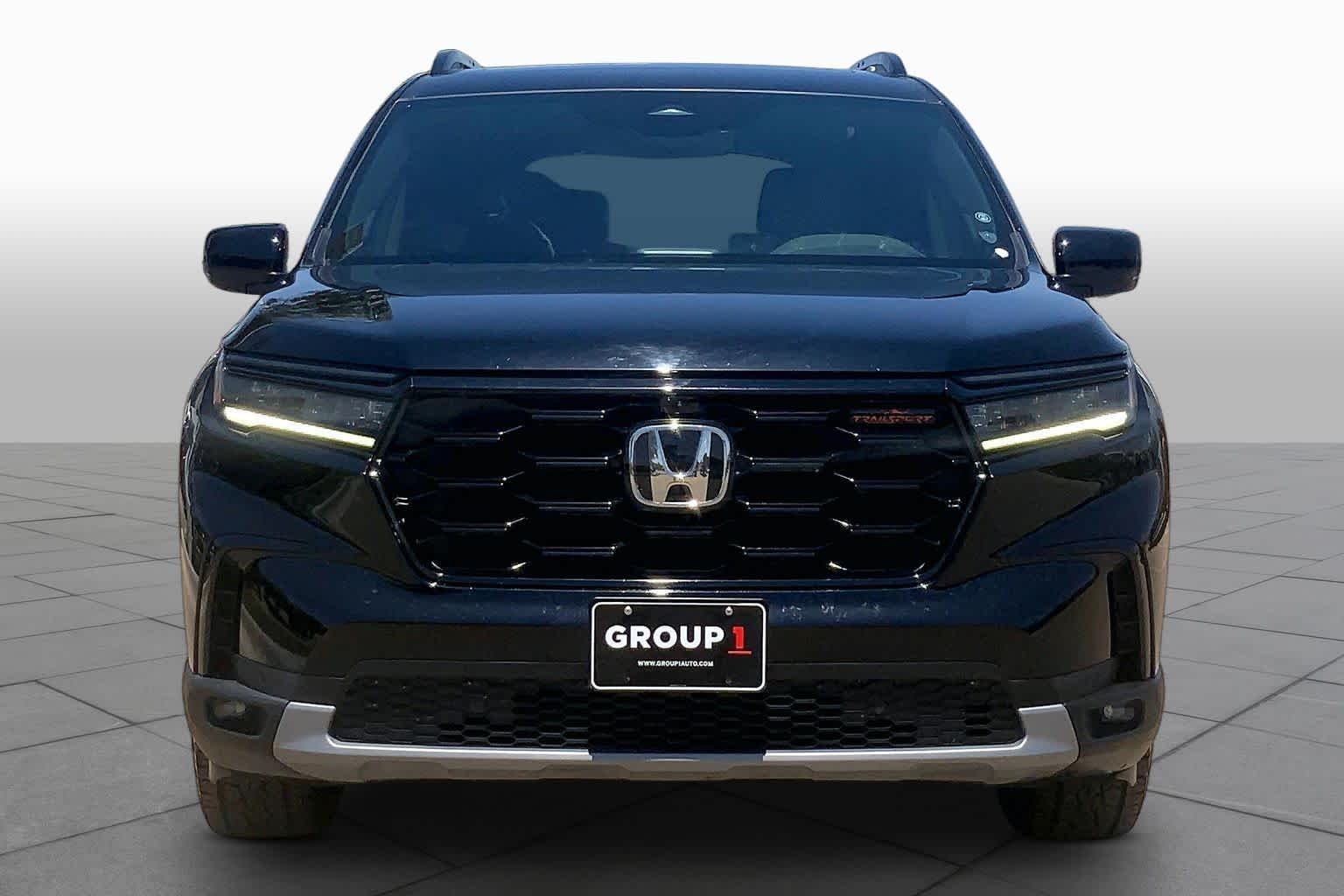 Certified Used 2025 Crystal Black Pearl Honda TrailSport image 4