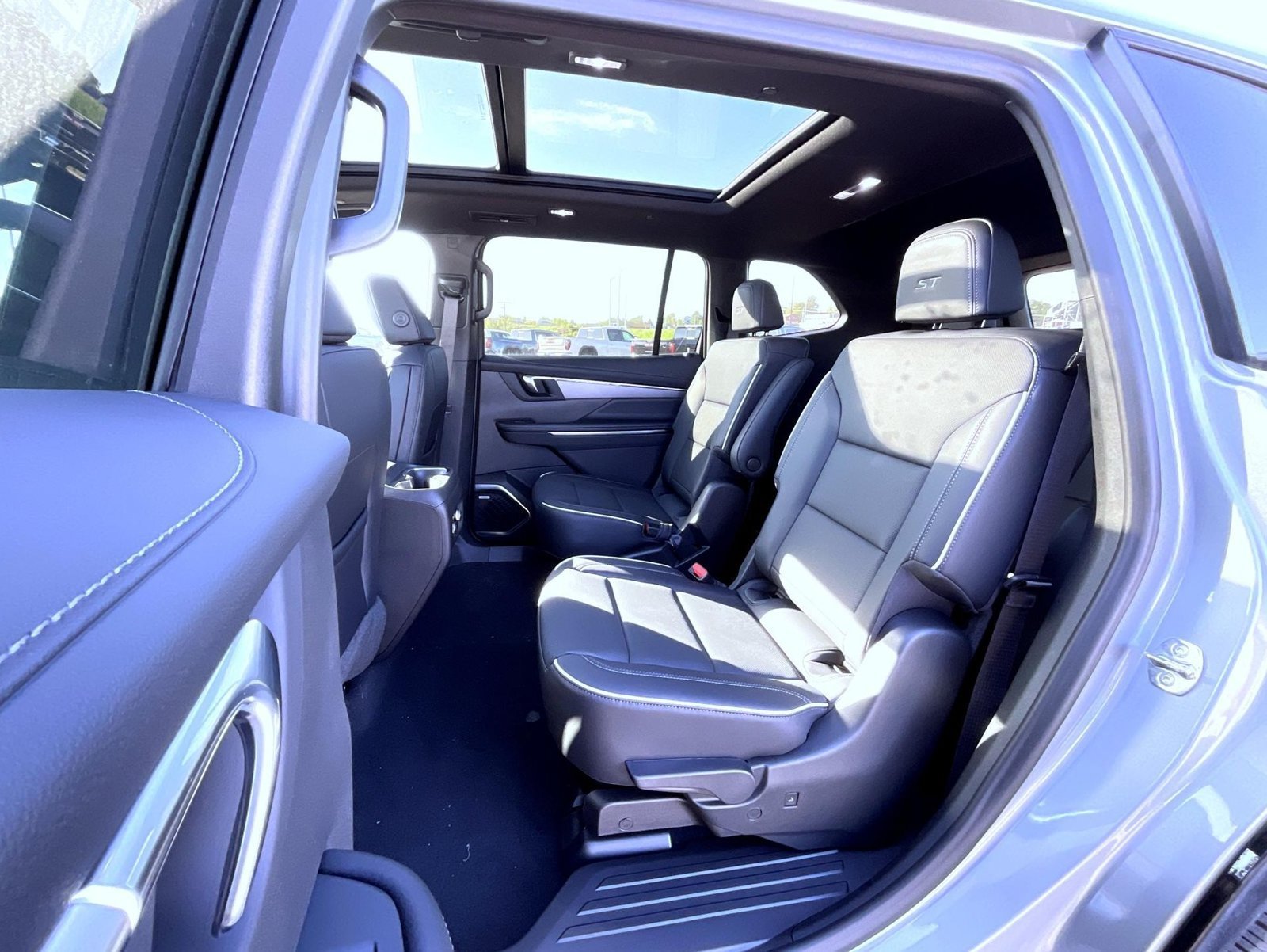 2027 Buick Enclave Sport Touring - Photo 19