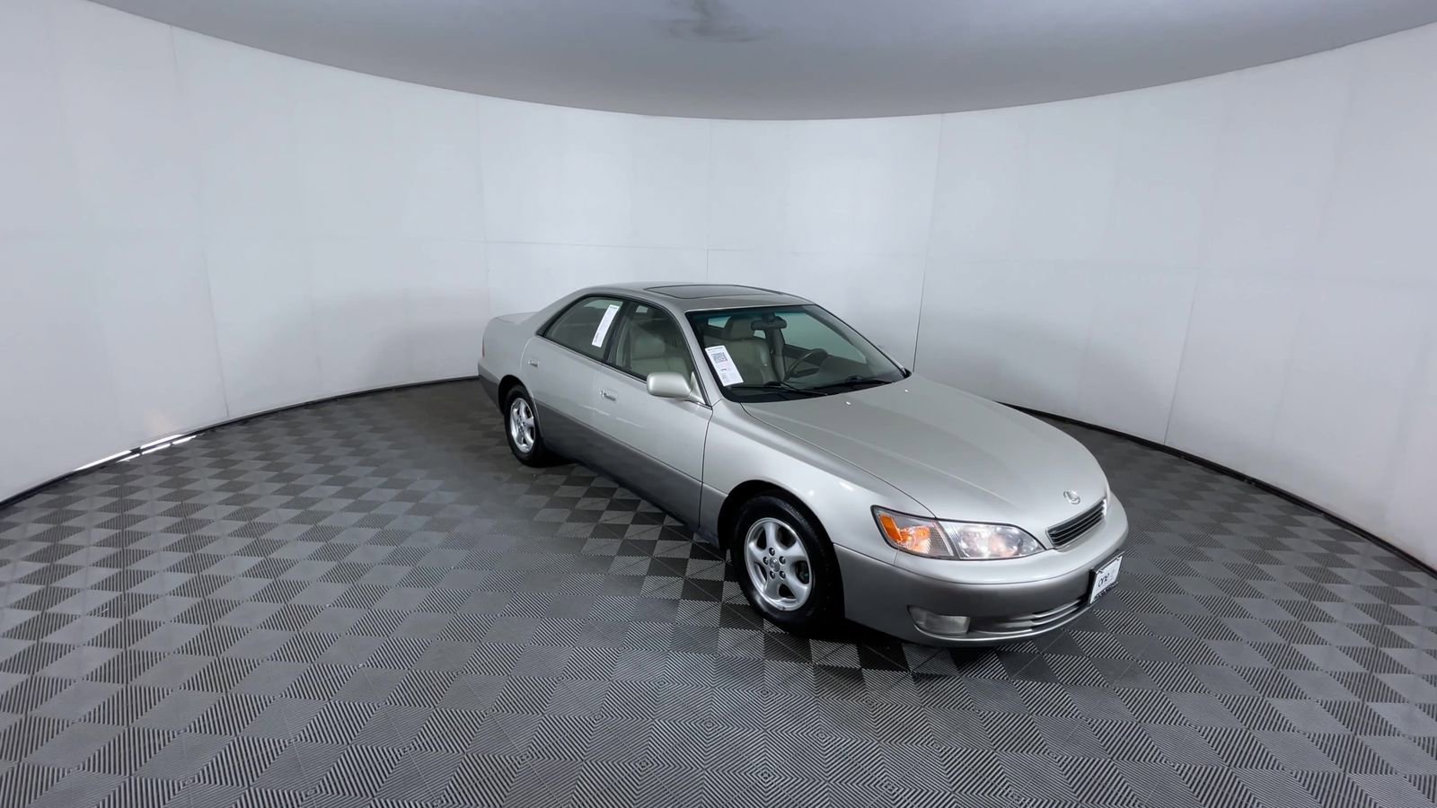 Used 1998 Lexus ES 300 with VIN JT8BF28G2W0110446 for sale in Denver, CO