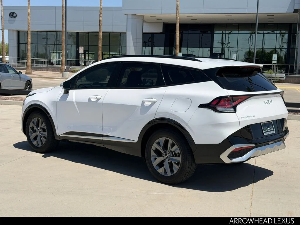 Used 2023 White Kia SX image 4