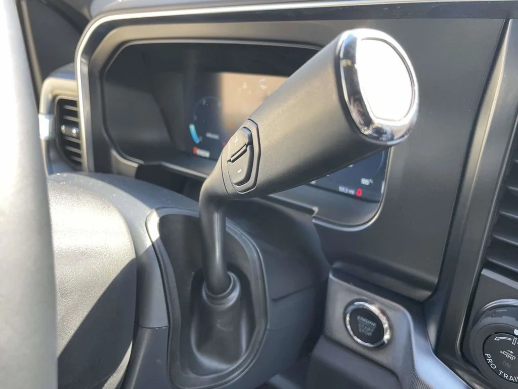 New 2026 Glacier Gray Metallic Tri-Coat Ford F-250® Platinum® image 17